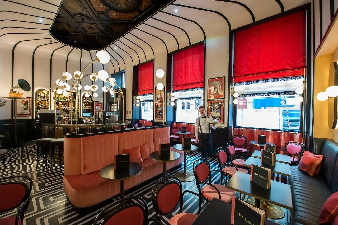 Hotel Sacher Wien 5*, וינה