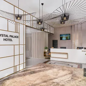 **** Hotel Crystal Palace România