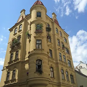  Daire 7th Heaven Center